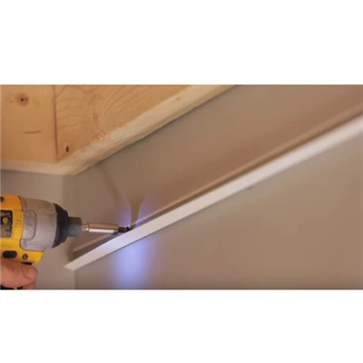 Rockfon Ossature Pour Plafonds Cornière De Rive En L - Acier Galvanisé Blanc - Chicago Metallic - 19 X 24 Mm - Long. 3,05 M 4 Rockfon Ossature Pour Plafonds Cornière De Rive En L - Acier Galvanisé Blanc - Chicago Metallic - 19 X 24 Mm - Long. 3,05 M – Image 2